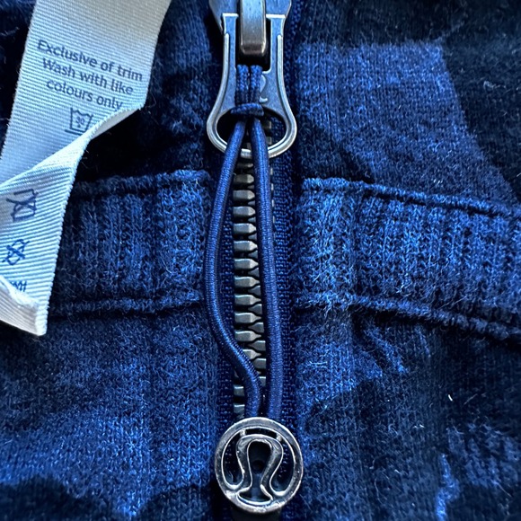 Lululemon Scuba Hoodie Womens 2 Blue Floral Embroidered Panel Athleasure Zip EUC - Picture 4 of 13